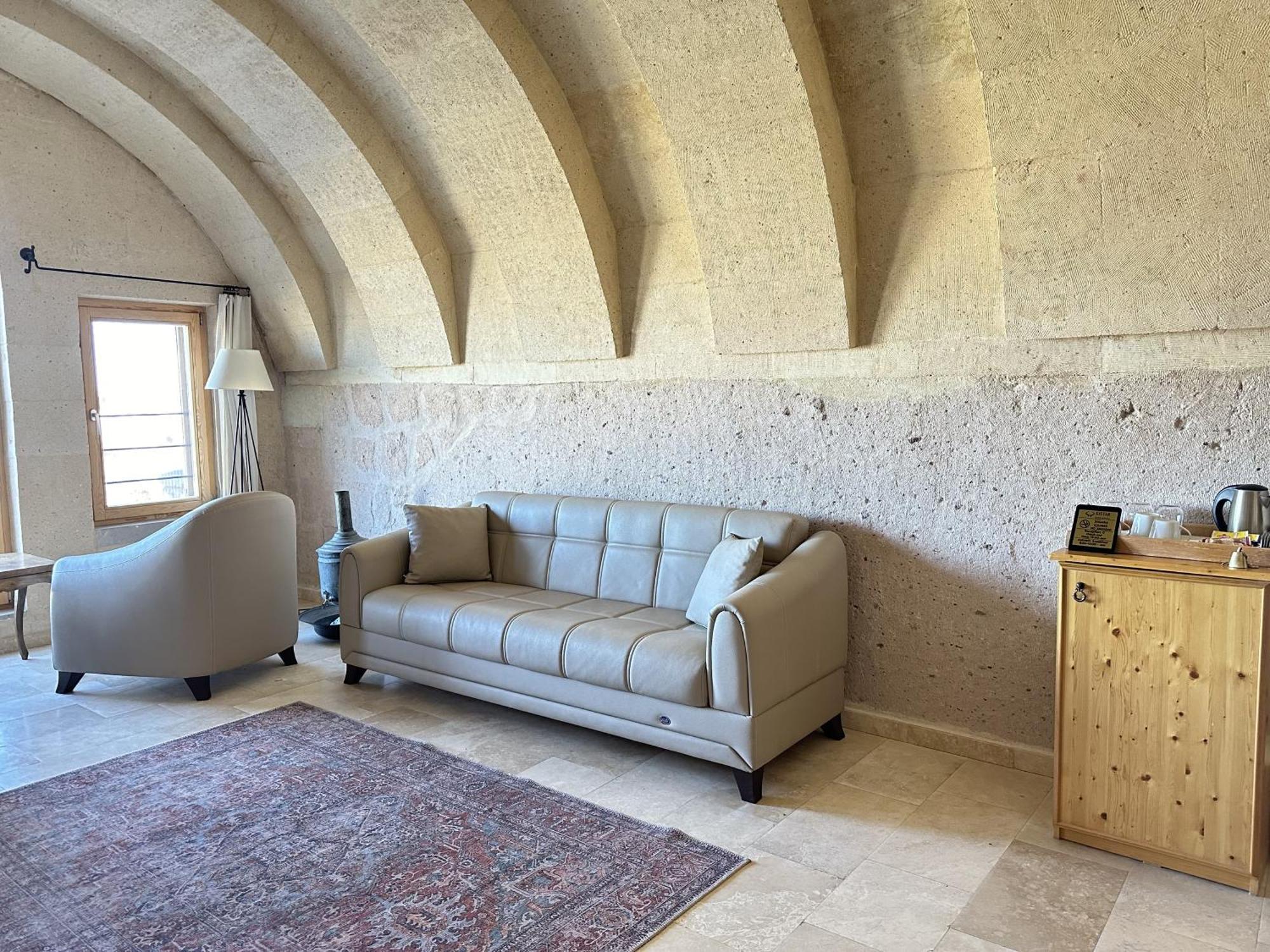 Kistar Cave Hotel Ючхисар Екстериор снимка