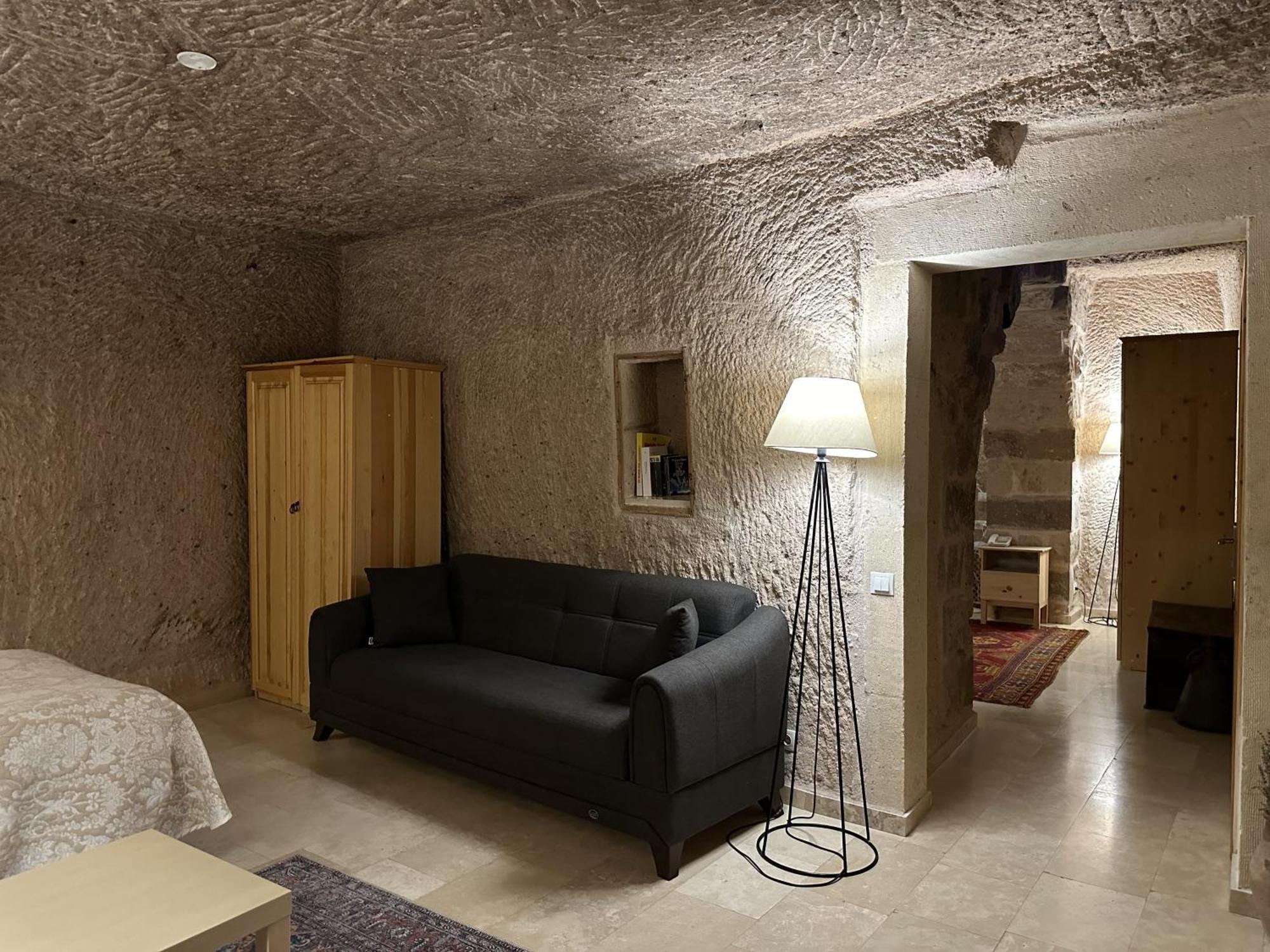 Kistar Cave Hotel Ючхисар Екстериор снимка