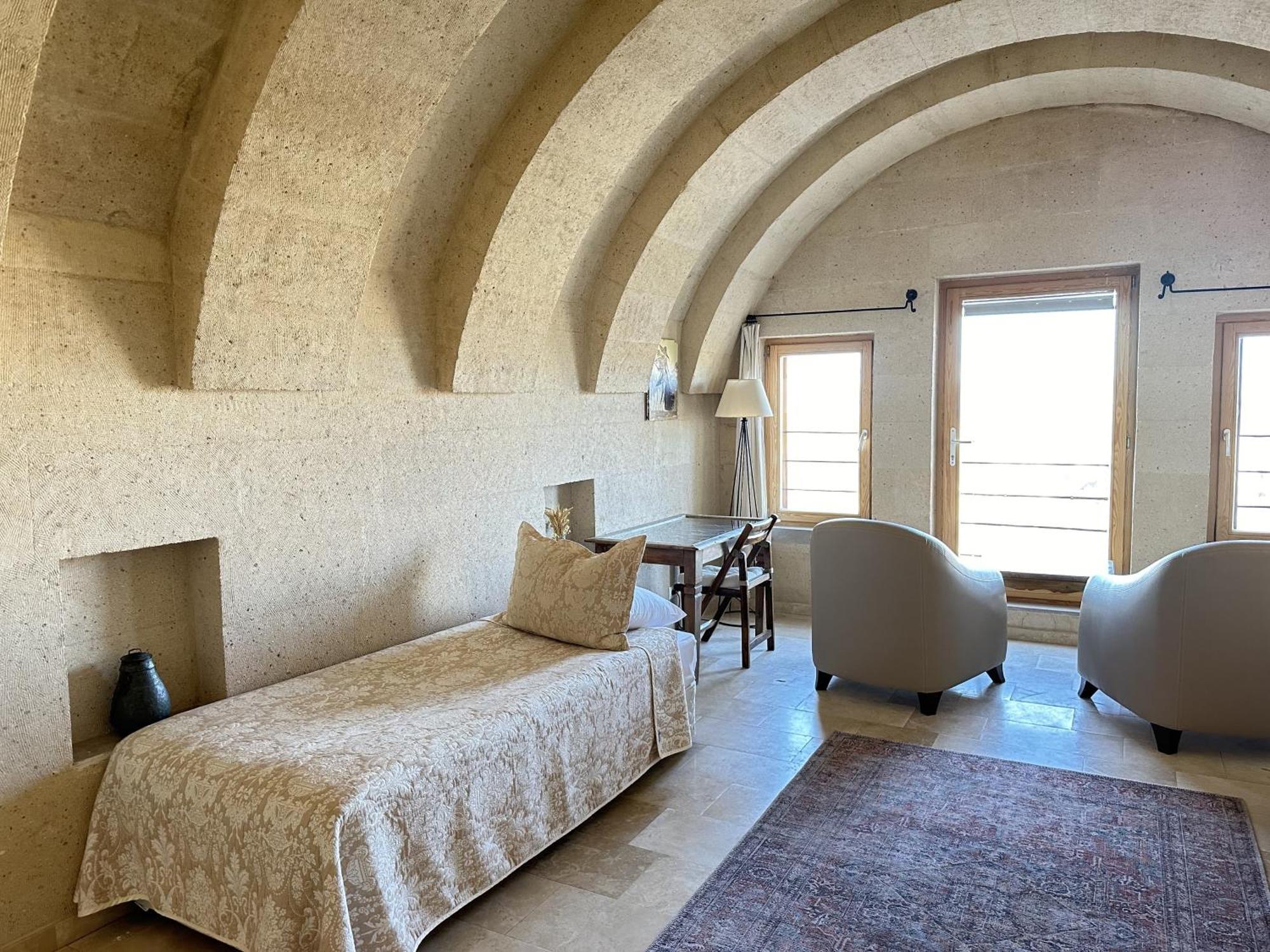Kistar Cave Hotel Ючхисар Екстериор снимка