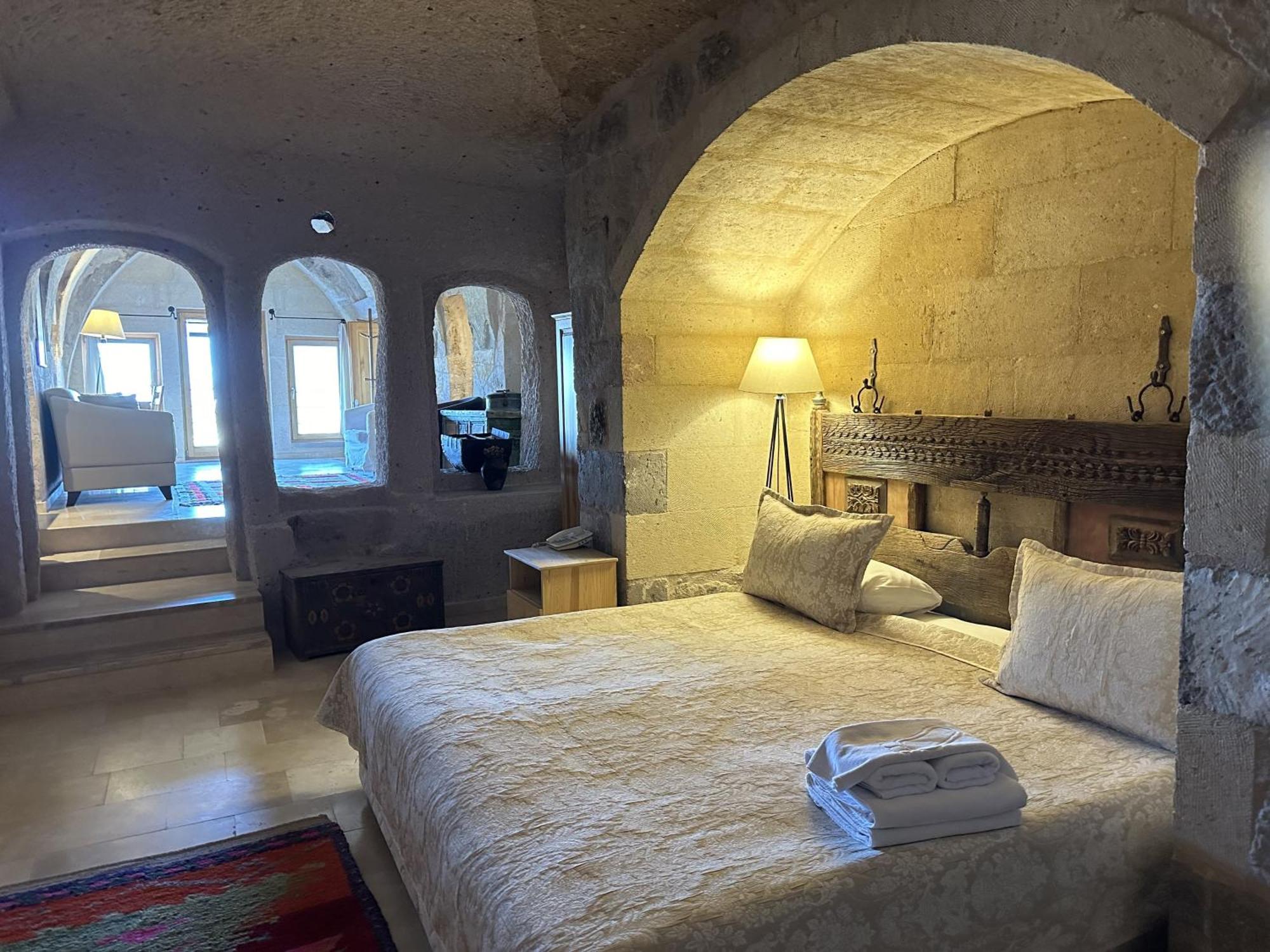Kistar Cave Hotel Ючхисар Екстериор снимка
