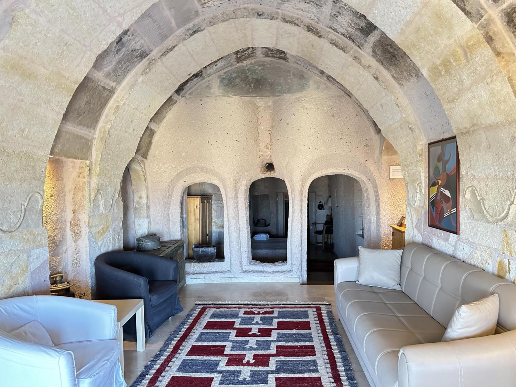 Kistar Cave Hotel Ючхисар Екстериор снимка