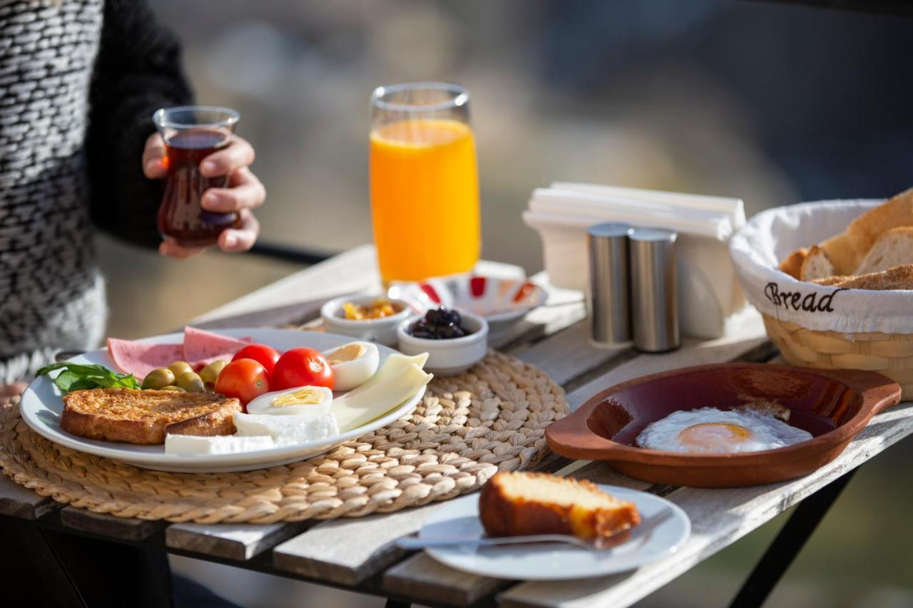 Kistar Cave Hotel Ючхисар Екстериор снимка